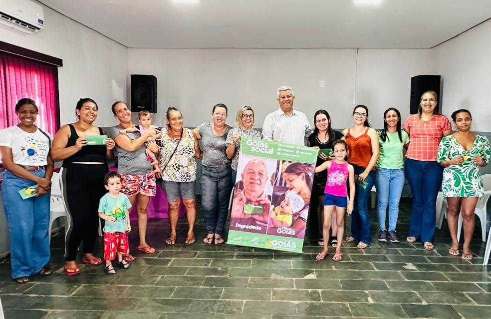 Prefeitura de Anhanguera e Estado de Goiás se unem para a entrega dos cartões Mães de Goiás e Dignidade